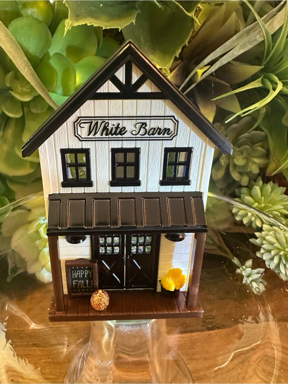 White Barn Plug-In Fragrance Warmer - White & Black - Picture 5 of 5